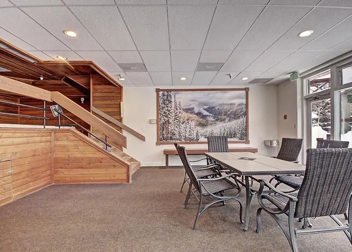 Vs348 Village Square 1br Pet Friendly *